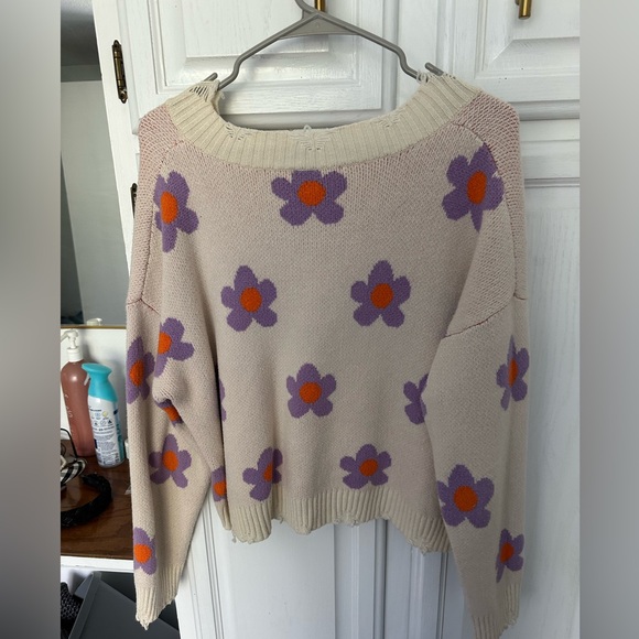 Floral Sweater - Picture 2 of 3